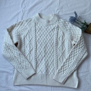 H&M White Cable Knit Sweater, size xs